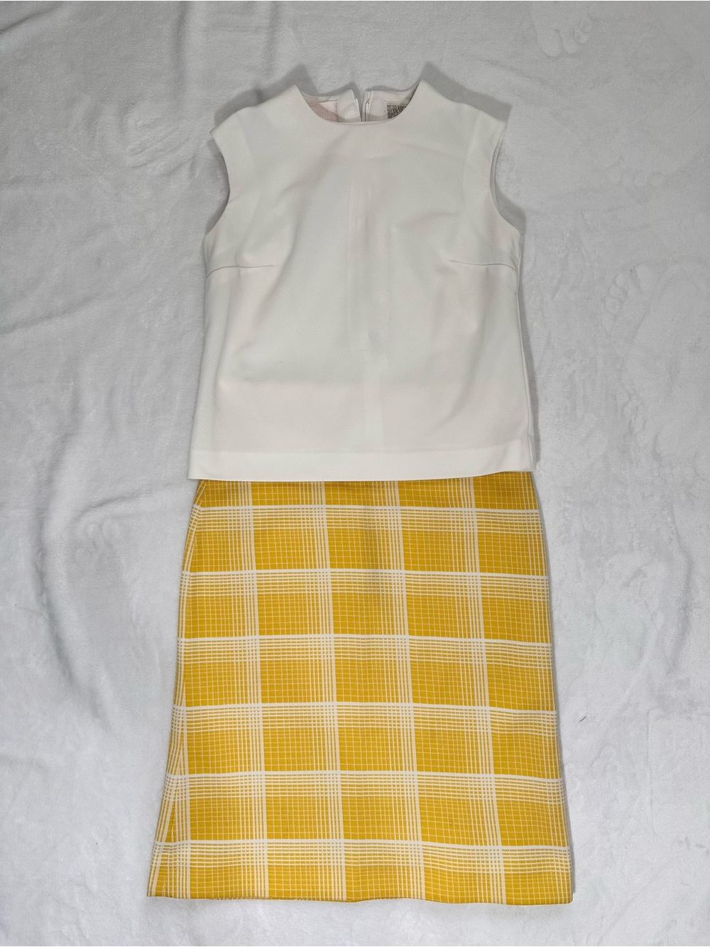 Vintage 1960’s 2 Piece Skirt Suit